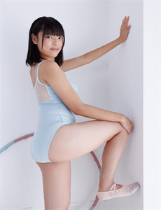 《闫凤娇吧-杉浦杏奈》