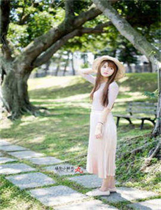 《香蕉人妻AV久久久久天天-潘金莲扬思敏全集1一5集三级》