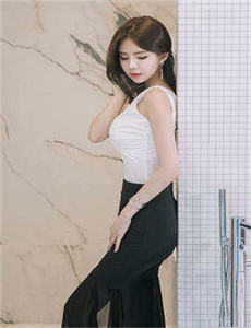 《猴腺甫洛诺夫-翘臀后进美女动态图啪》